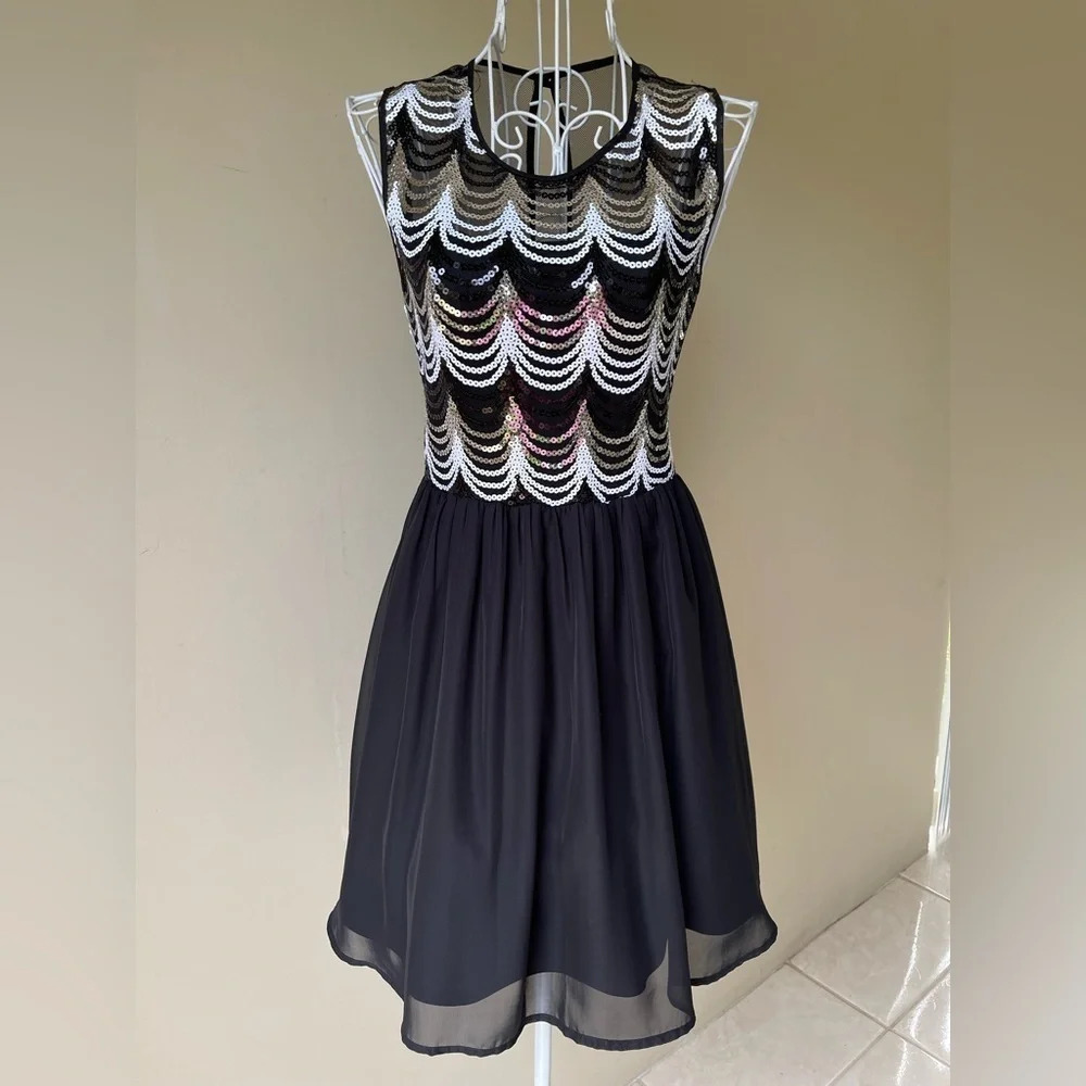 The black and white sequined dress